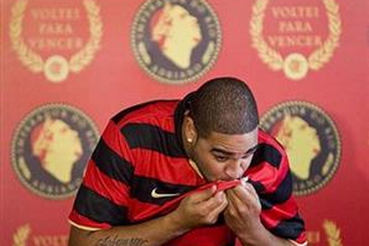 Penyerang Flamengo, Adriano Leite Ribeiro.