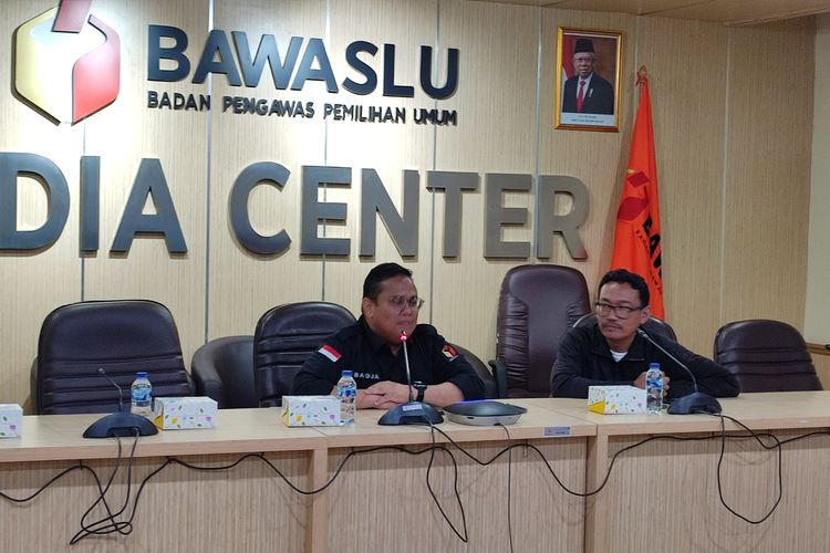 Jumpa pers perdana Ketua Bawaslu RI Rahmat Bagja pada hari pemungutan suara, Rabu (14/2/2024).