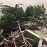 10 Korban Tanah Longsor di Tepian Sungai Musi Berhasil Dievakuasi