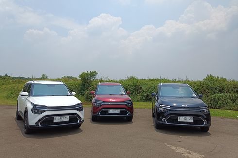 Adu Fitur Kia Carens dan Hyundai Stargazer