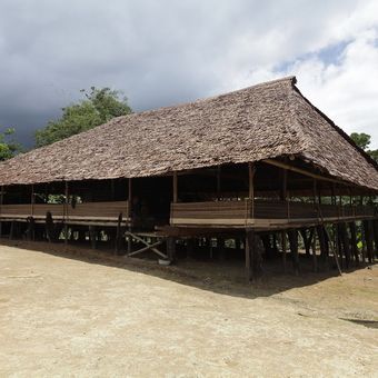 Rumah Adat Baileo Maluku