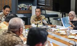 Pastikan Pelayanan Optimal, Menpan-RB Akselerasi Penyelesaian Organisasi KMP Bersama Mensesneg dan Wamenkeu