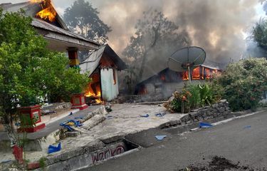 Bentrok Warga di Maluku Tenggara, 2 Sekolah dan Sejumlah Rumah ...