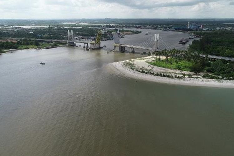 Pantai Koala Jembatan Emas Pangkal Pinang, Minggu (8/9/2019).