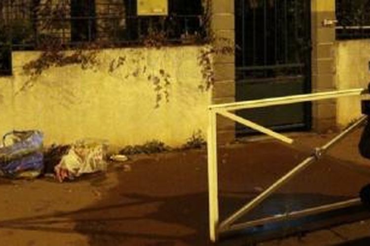 Ikat pinggang bom bunuh diri yang ditemukan di tong sampah kota Paris 