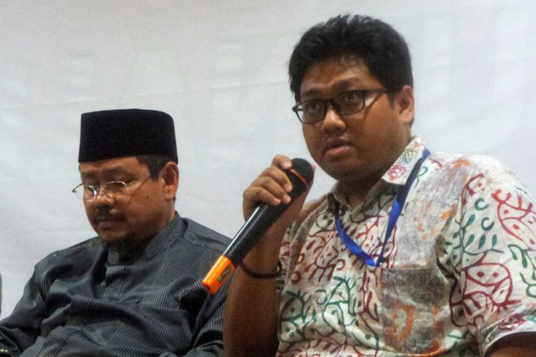 Direktur Eksekutif Maarif Institute Muhammad Abdullah Darraz dalam sebuah diskusi terkait pembubaran HTI di kantor Maarif Institute, Tebet, Jakarta Selatan, Senin (22/5/2017). 