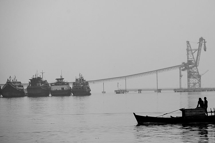 Pelabuhan Dumai juga melayani angkutan penumpang di Pelabuhan Roro Dumai atau Pelabuha Ferry Dumai.