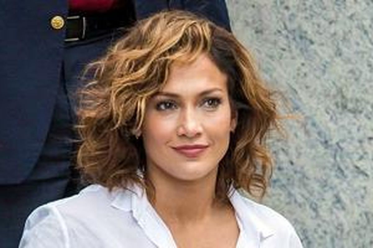 Tampilan rambut baru Jennifer Lopez (45). 