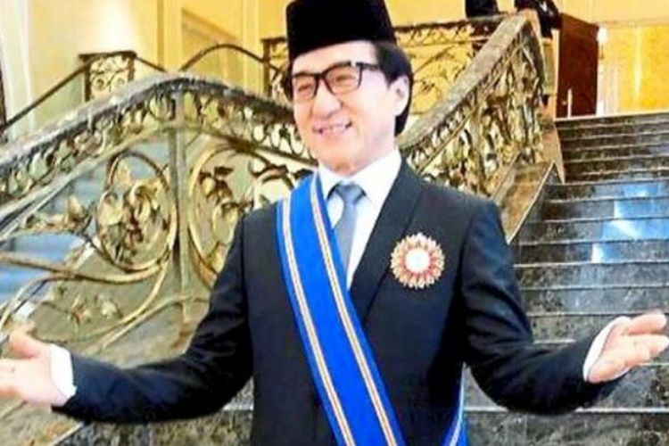 Aktor laga Hongkong Jackie Chan (60) mendapatkan gelar datuk dari Kerajaan Malaysia.