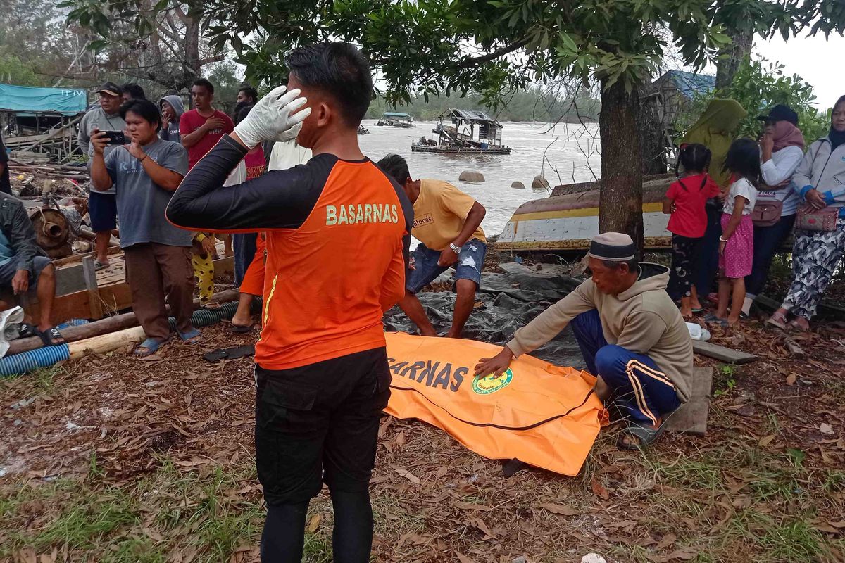 Remaja Tewas Usai Kapal Dihantam Ombak, Sempat Kirim Foto Ikan