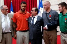 Presiden Hollande Beri Penghargaan untuk Penyelamat Kereta Cepat Perancis
