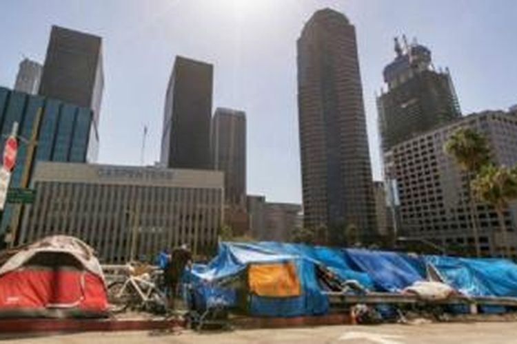 Lebih dari 26.000 warga Los Angeles hidup di jalanan, sebagian menggunakan tenda