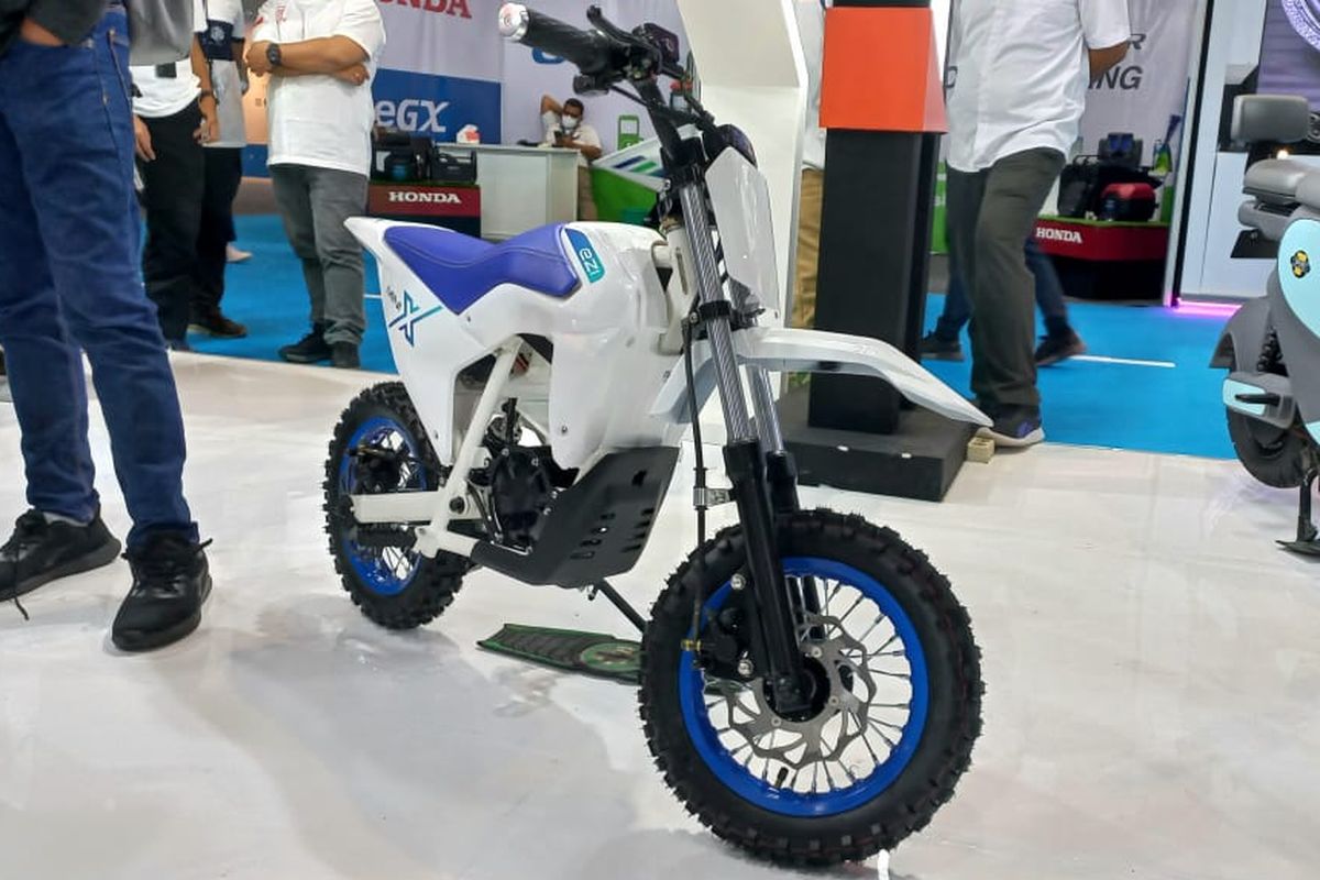 Motor listrik Keeway EV Mini X hadir di PEVS 2023