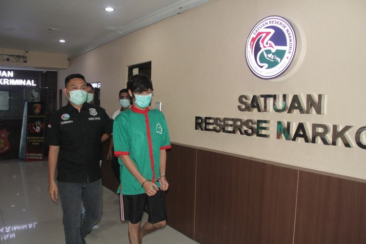 Naufal Samudra tersangkut kasus penyalahgunaan narkoba di Polres Metro Jakbar, Kamis (16/4/2020)