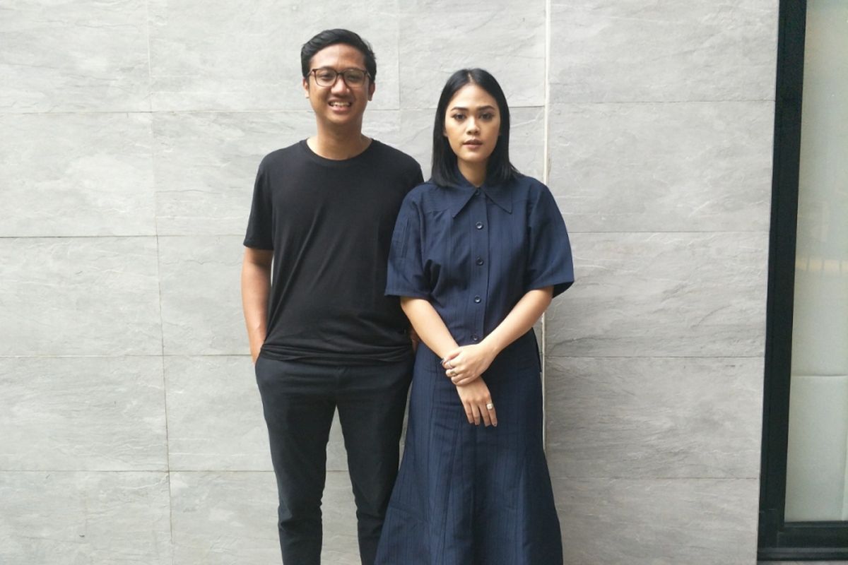 Kimokal berpose usai konferensi pers keberangkatan mereka ke Festival SXSW di Double Deer, Jakarta Selatan, Jumat (9/3/2018).