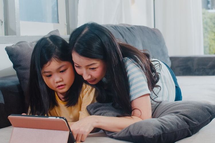 Ilustrasi ibu dan anak