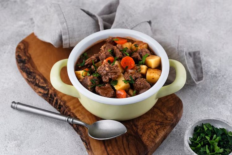 Kenapa makanan favorit bisa membuat mood membaik? Ini penjelasan psikolog.