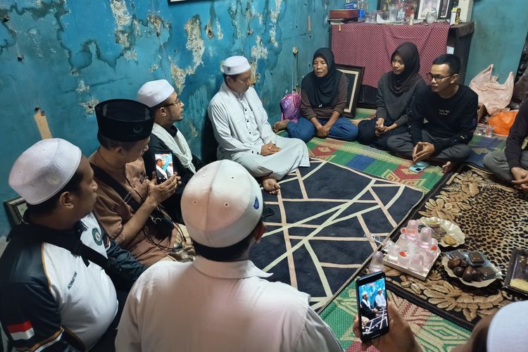 FPI Datangi Rumah Duka Korban Tewas Kericuhan Pejompongan, Tawarkan Bantuan Hukum