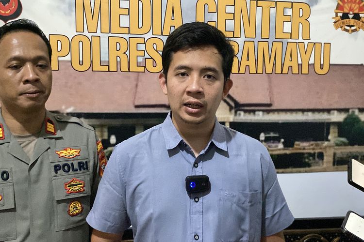 Polisi Bantah Petugas Patahkan Kaki Terdakwa Pembunuhan Satu Keluarga di Indramayu