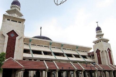 Masjid At-Tin TMII Batasi Jumlah Pengunjung Selama PSBB Transisi Jilid II