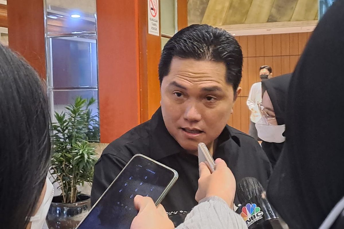 Menteri Badan Usaha Milik Negara (BUMN) Erick Thohir saat ditemui di Gedung DPR, Senayan, Jakarta Pusat, Senin (5/12/2022). 