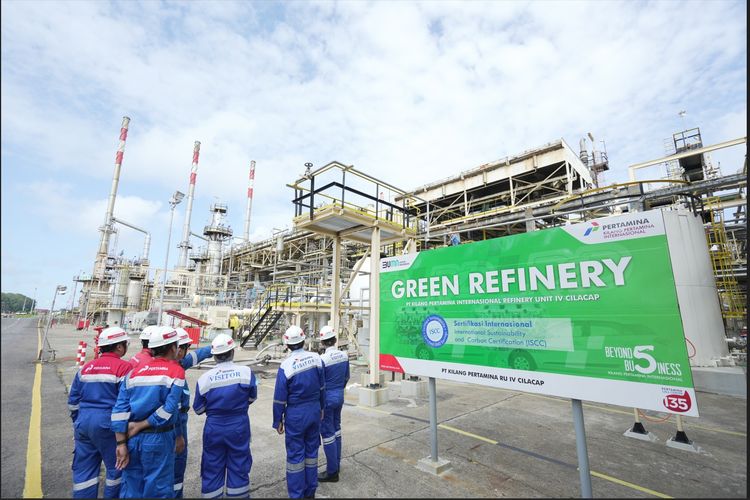 Unit TDHT Kilang Cilacap milik Pertamina kini mampu memproduksi SAF tersertifikasi internasional berbahan baku minyak jelantah.

