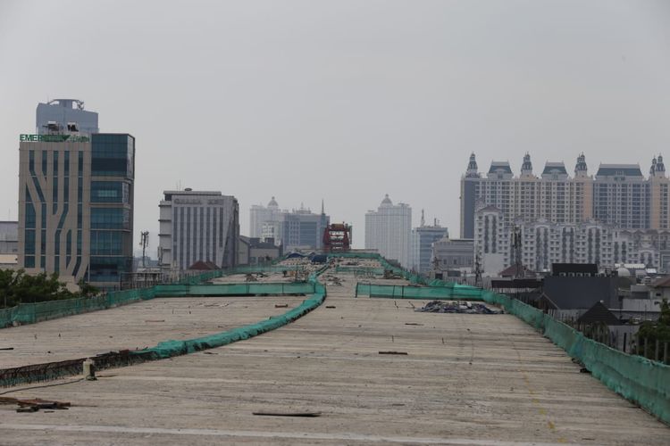 Jika kelak beroperasi, Tol Layang Dalam Kota Jakarta Seksi A Kelapa Gading-Pulogebang akan data mengurai kemacetan di jalur eksisting sebesar 45 persen.