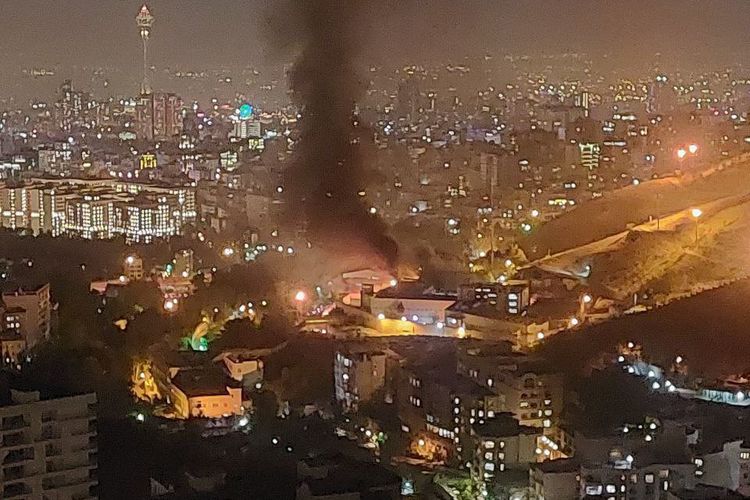 UPDATE Kebakaran Penjara di Iran, Petugas Disebut Gunakan Gas Air Mata, 8 Tahanan Tewas