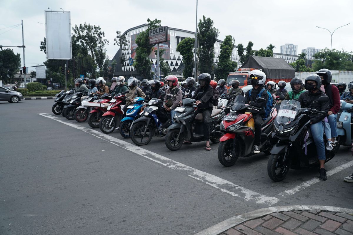 Menerobos Lampu Merah Bukan Hanya Pelanggaran Hukum, Tapi Juga Picu Kecelakaan