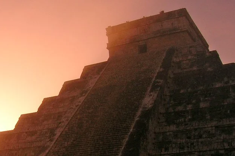 Sisa-sisa peradaban suku Maya