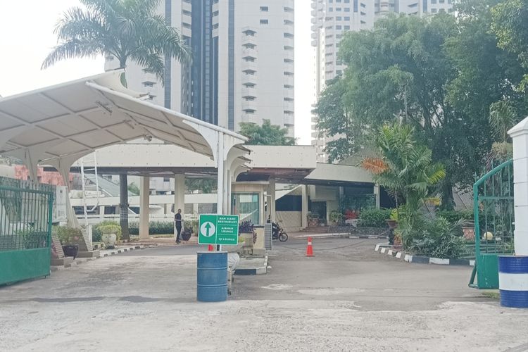 Dua Hari Jelang Eksekusi, Hotel Sultan Masih Terima Tamu, Aparat Belum Terlihat