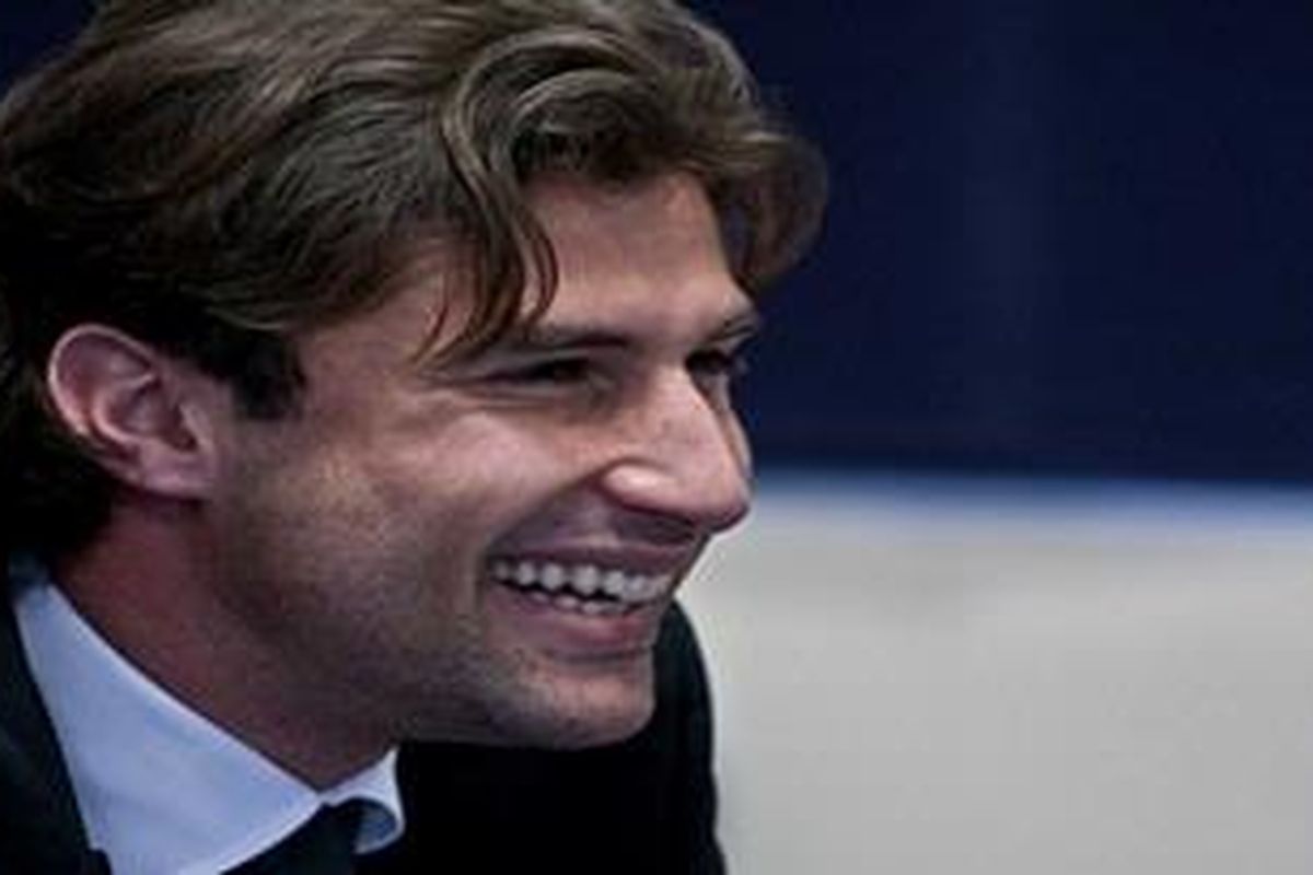 Gelandang Lorik Cana yang dirumorkan media Turki dan Italia sudah pasti pindah dari Galatasaray ke Lazio.