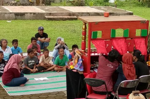 Nonton Wayang Potehi, Anak Bisa Liburan Sambil Belajar