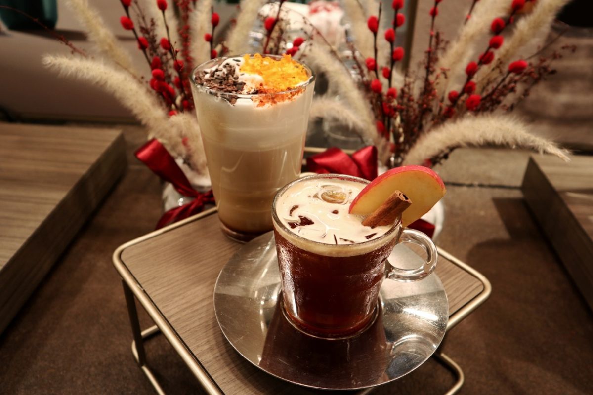 Kreasi minuman Nespresso Iced Apple Jubilee dan Choco Mandarin Abundance