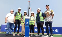 Electrum Bangun Parbrik Motor Listrik di Cikarang
