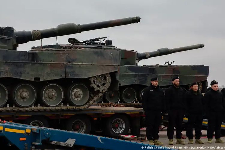 Bantuan Polandia berupa tank Leopard untuk Ukraina.