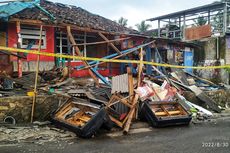 Rumah Terduga Pembunuh Mantan Perangkat Desa di Sukabumi Hancur Diamuk Massa