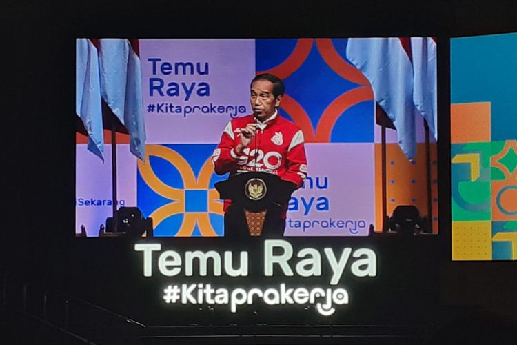 Presiden Joko Widodo dalam acara Temu Raya Kita Prakerja di Sentul International Convention Centre, Bogor, Jumat (17/6/2022).
