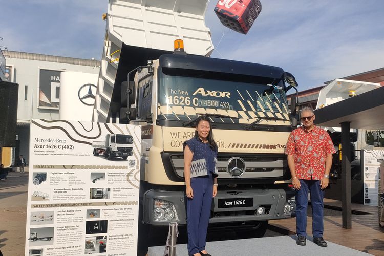 Peluncuran Truk Mercedes-Benz Axor 1626 C