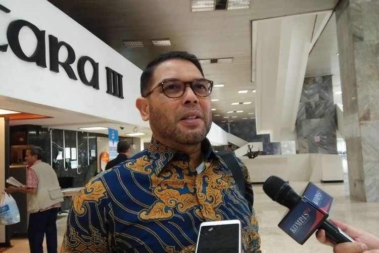 Anggota Komisi II dari Fraksi PKS Nasir Djamil di Kompleks Parlemen, Senayan, Jakarta, Selasa (10/12/2019).