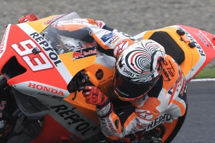 Pebalap Repsol Honda Marc Marquez selama sesi latihan bebas pertama atau FP1 MotoGP Jepang 2022 di Sirkuit Motegi, Jumat (23/9/2022). Terkini, Marc Marquez menjadi yang tercepat pada FP2 MotoGP Jepang 2022. Artikel ini menyajikan hasil FP2 MotoGP Jepang 2022.(Foto oleh Toshifumi Kitamura/AFP)