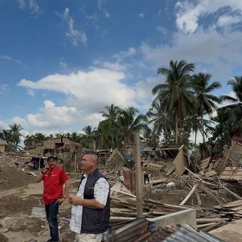Kerusakan sebulan pascabanjir di Desa Leubok Pusaka, Kecamatan Langkahan, Kabupaten Aceh Utara, Kamis (25/12/2025)