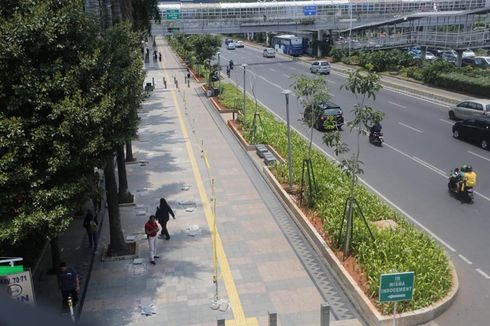 Revitalisasi Jalur Pedestrian DKI Manjakan Pejalan Kaki