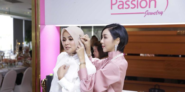 Olla Ramlan dan Airyn Tanu