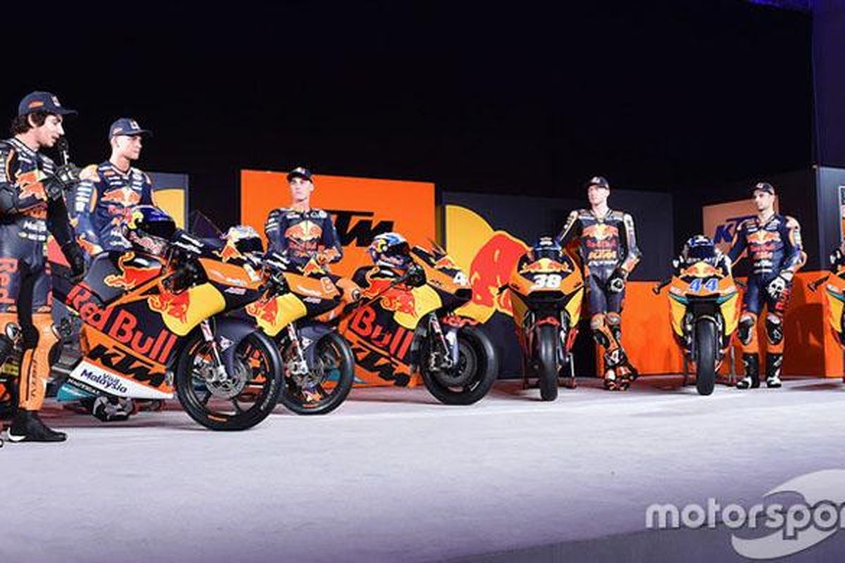 Peluncuran sepeda motor dan tim balap KTM untuk musim MotoGP 2017.