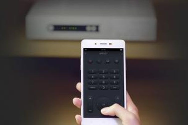 Fitur pintar pada Oppo Mirror 5 mampu menjadikannya remote control untuk banyak perangkat elektronik di rumah.