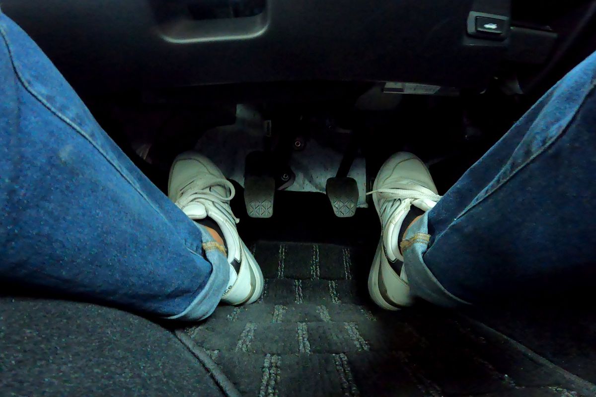 Ruang pedal transmisi Mazda MX-5 RF MT