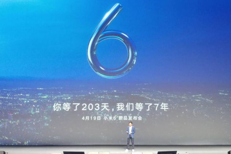 Mi 6 diumumkan langsung oleh CEO Xiaomi Lei Jun di China, Rabu (19/4/2017)