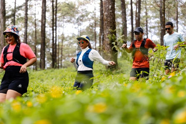 Fun trail run di lereng Gunung Slamet, Baturraden, Kabupaten Banyumas, Jawa Tengah.