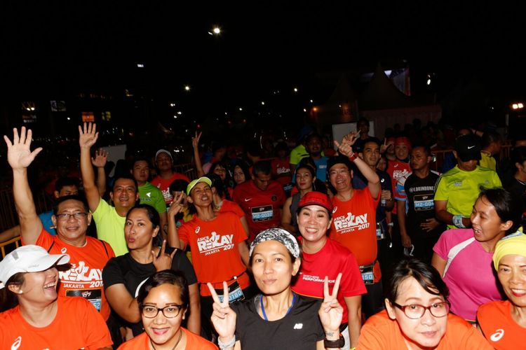 Kegembiraan para pelari di Asics Relay